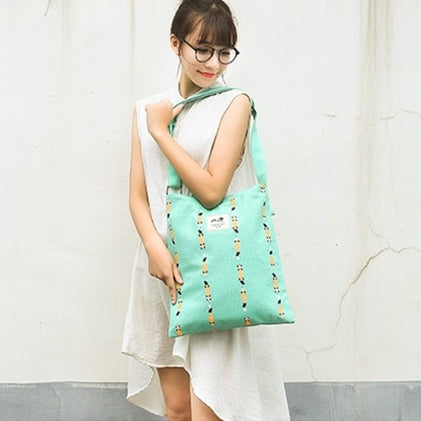 Whimsical [Fox] Tote Bag By 八涂 BaTu