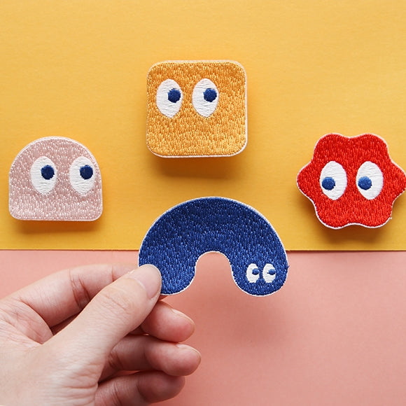 Big Eyes Planet [ Blue ] Embroidered Sticker & Iron-On Patch