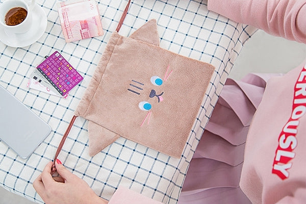 Cutie Brown Cat Drawstring Pouch By Bentoy