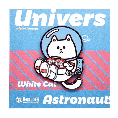 White Cat [Astronaut] Pin