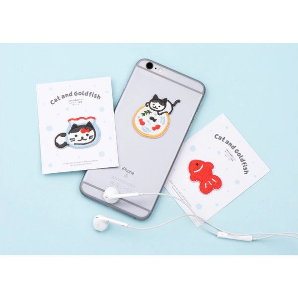 Cat And Goldfish [Goldfish Pond] Embroidered Sticker & Iron-On Patch