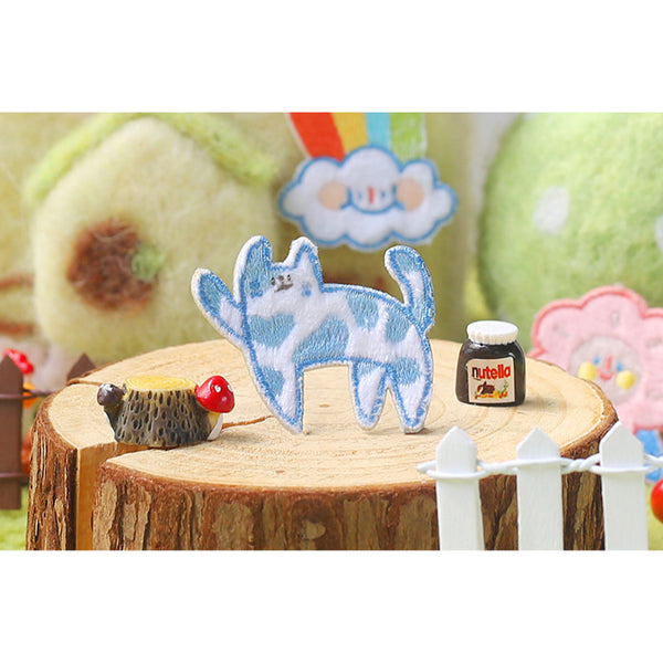 Coco World [Cream Cat] Embroidered Sticker & Iron-On Patch