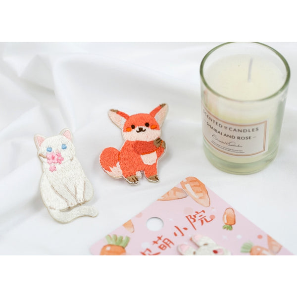 Courtyard Animal [ Cat ] Embroidered Sticker & Iron-On Patch
