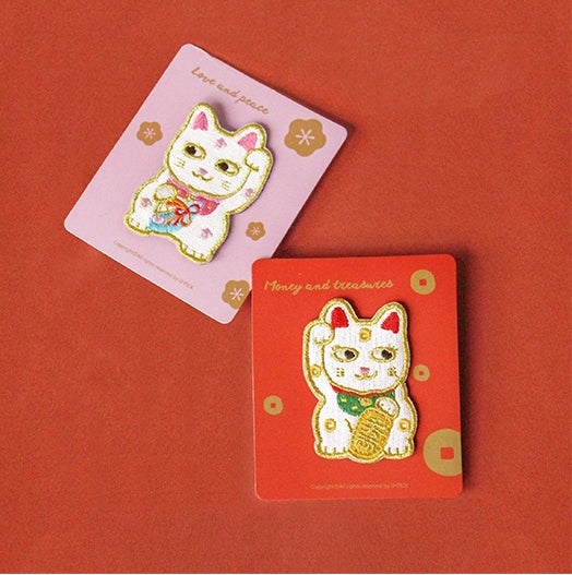 Embroidery Maneki-neko Fortune Lucky Cat Brooch By U-Pick