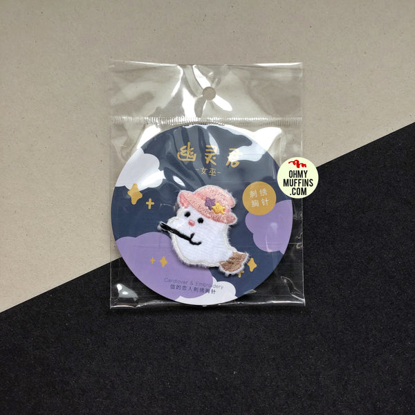 Ghost [Broomstick] Brooch By Cardlover
