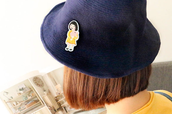 Girl Piggy [Girl With Piggy Plush] Brooch By U-Pick