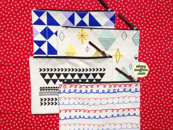 Graphic Pattern [Wavy Lines] Pouch By Colour-Up