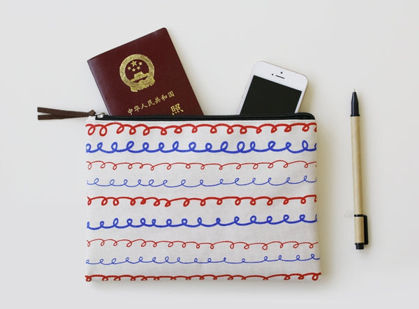Graphic Pattern [Wavy Lines] Pouch By Colour-Up