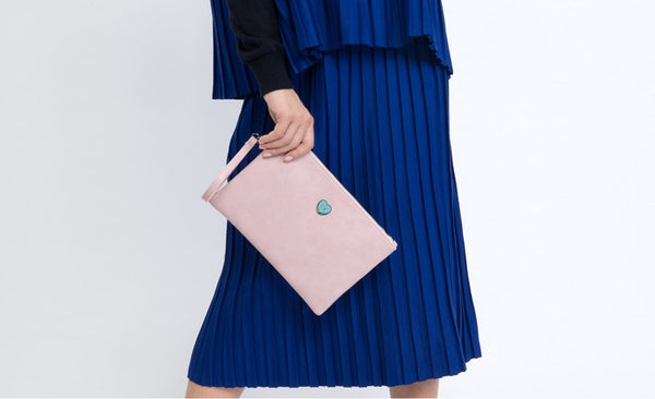 Moment [Heart Pill] Flat Case Pouch By Kiitos Life