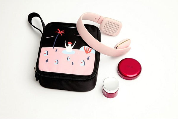 Ocean [Help!] Cosmetic Pouch By YIZI STORE X KOMESHOP