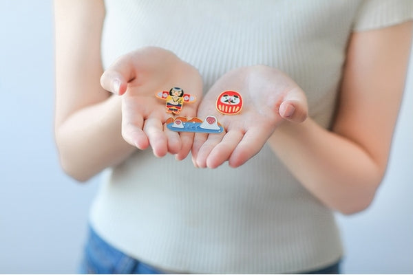 Japanese Style Enamel Pin By 生活日记