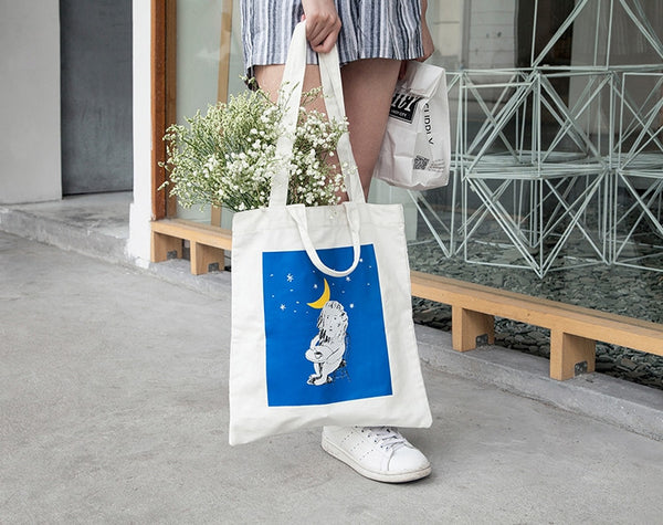 Lion Lifestyle Tote Bag By YIZI
