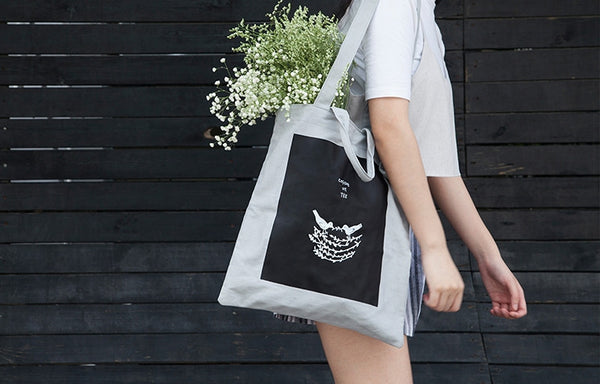 Bird Nest Lifestyle Tote Bag By YIZI