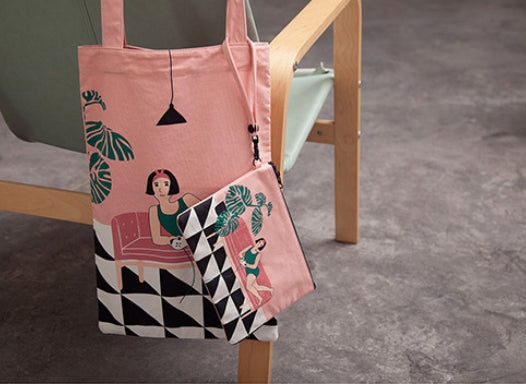 Life in the Room Play Games Tote Bag By YIZI STORE