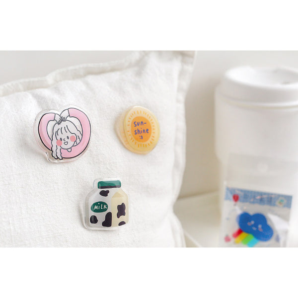 Little Life [Milk] Pin By Cardlover