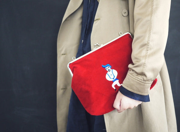 YIZI Mr Strong Ball Clasp Pouch