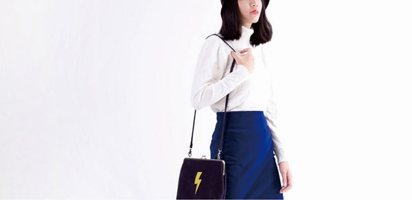 Flash Ball Clasp Pouch by YIZI