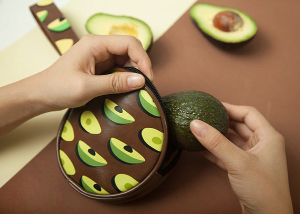 Fruit [Avocado] Round Pouch by YIZI STORE X KOMESHOP