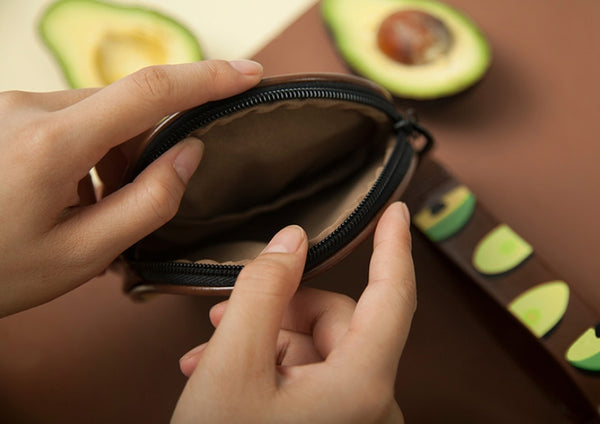 Fruit [Avocado] Round Pouch by YIZI STORE X KOMESHOP