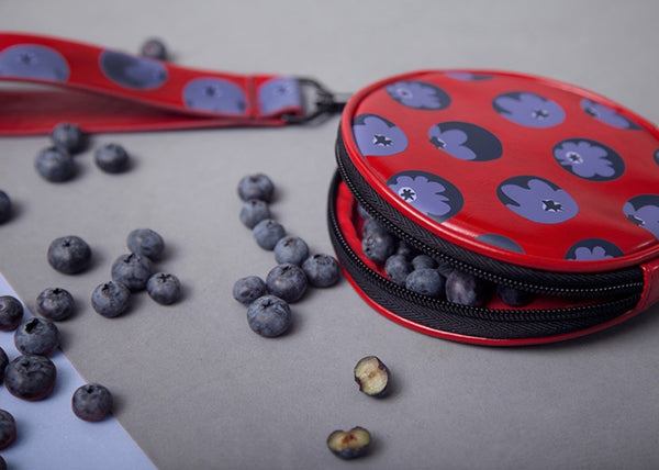 Fruit [Blueberry] Round Pouch by YIZI STORE X KOMESHOP
