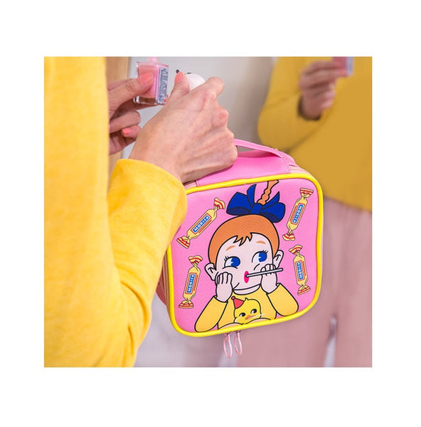Girl Shirly Square Travel Pouch By Bentoy