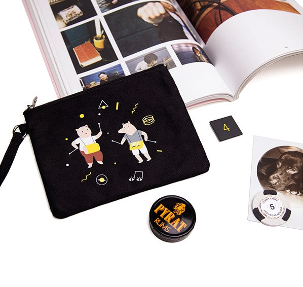 Small Storage Singing & Dancing Black Pouch By YIZI STORE X KOMESHOP