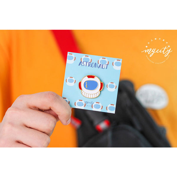Sparkling Cute [Astronaut] Pin By MGCITY