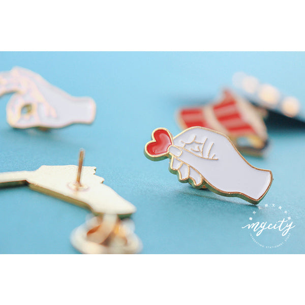 Sparkling [Love] Pin By MGCITY