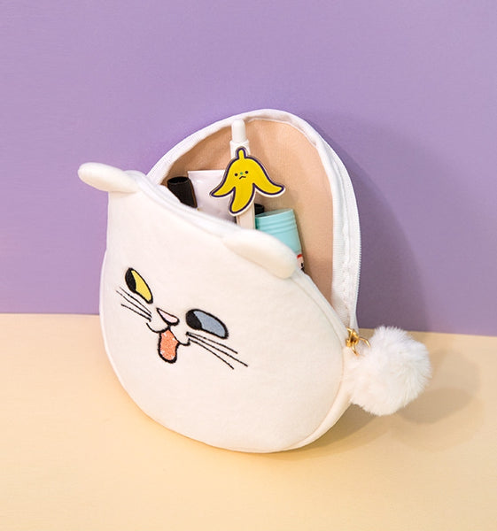 Squint Eyes White Cat Pouch By Bentoy