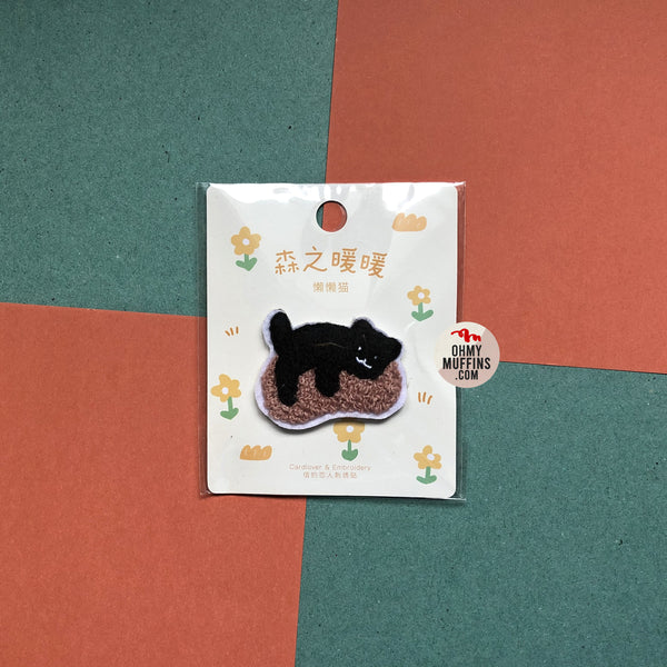 Warm Forest [Cat] Plush Embroidered Sticker & Iron-On Patch