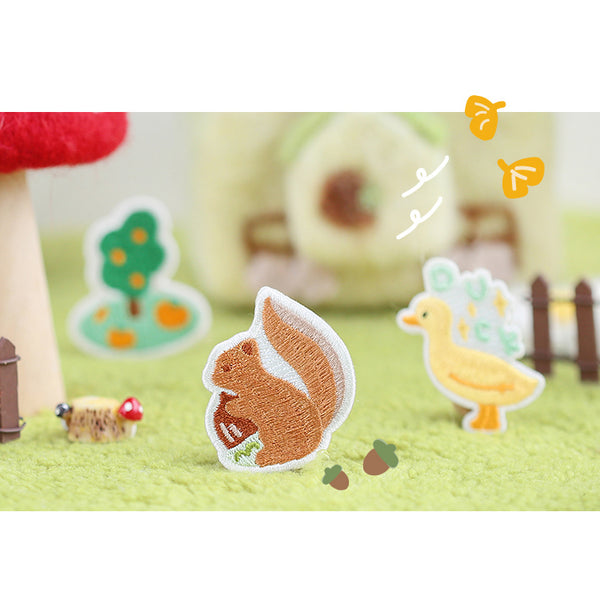 Warm Forest [Squirrel] Embroidered Sticker & Iron-On Patch