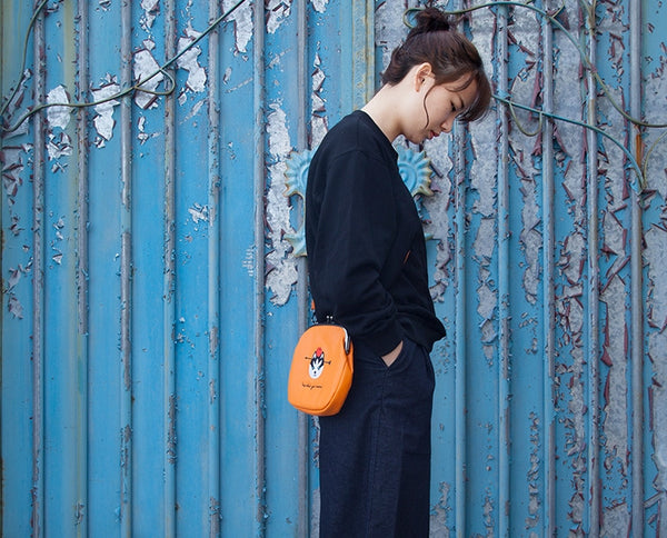Wolf Ball Clasp Bag By YIZI