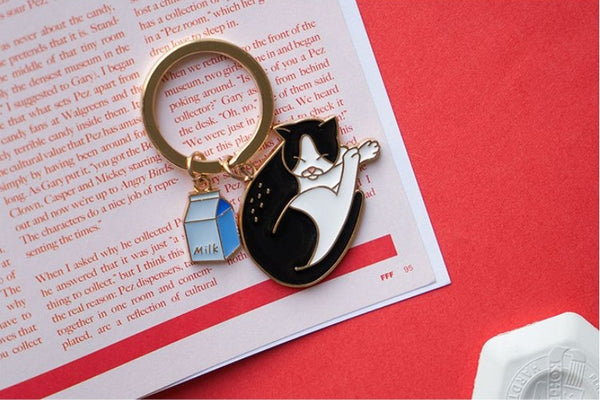 Animal Mimi Cat Milk Key Chain By 小野 Xaoye